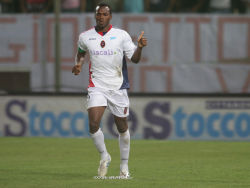 David Suazo 8