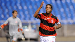 Ronaldinho 38